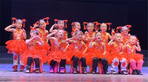 璀璨广宇梦，相约社区情——记迎新年文艺汇演盛况